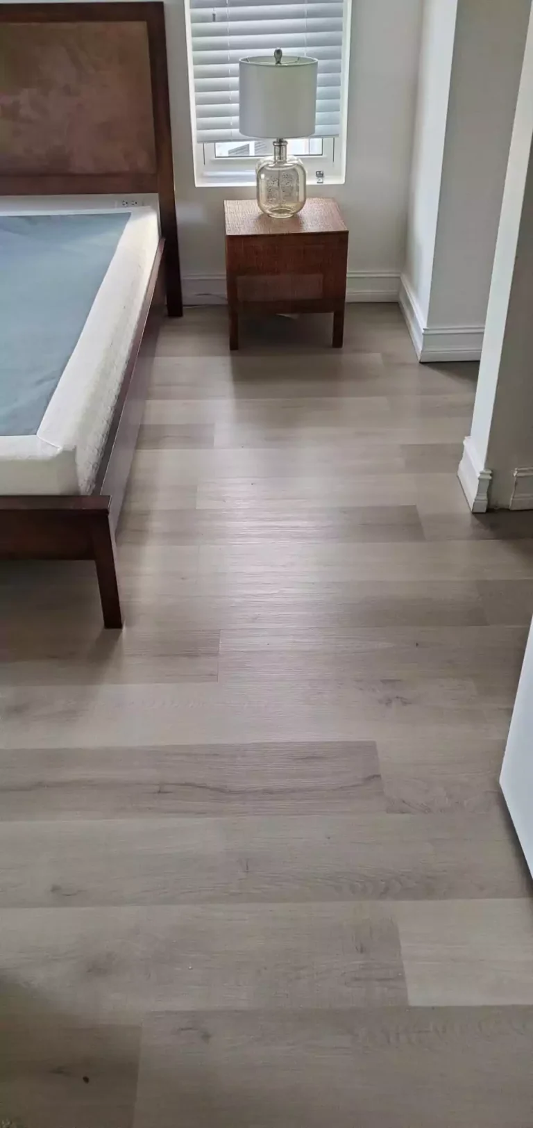 vinyl-flooring-installation-10