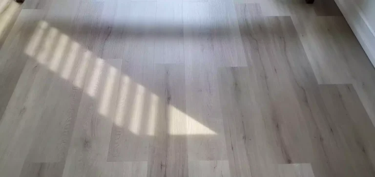 vinyl-flooring-installation-7