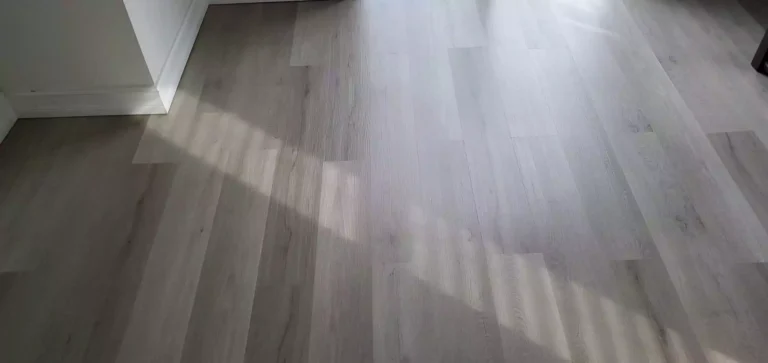 vinyl-flooring-installation-8